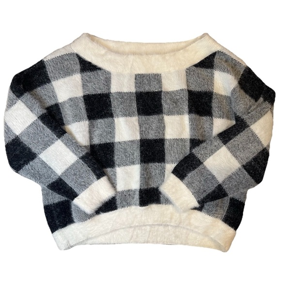 Express Women’s Black White Buffalo Plaid‎ Fuzzy Oversized Sweater Size XL - Picture 1 of 5